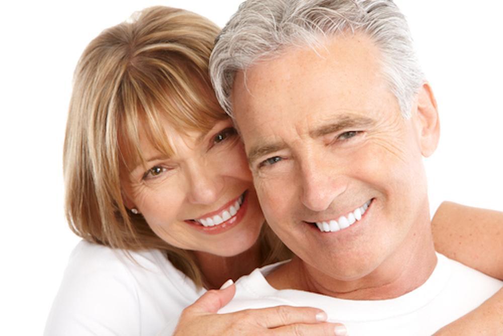Professional Teeth Whitening: It’s The Easiest Way to Look Years Younger